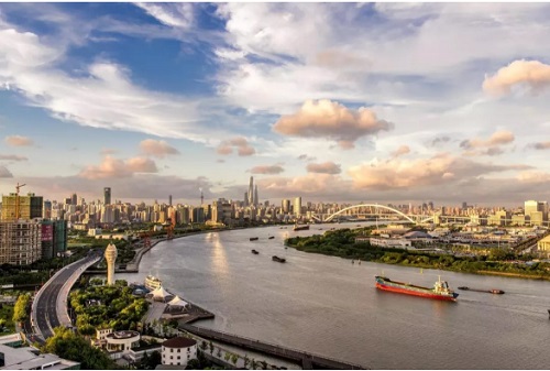 黄浦江、苏州河两岸正变成“生活秀带”